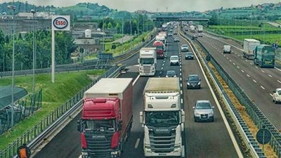 مقتل 36 شخصا على الأقل وإصابة آخرين في اصطدام حافلة بشاحنة شرقي الصين