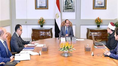 الرئيس السيسي يوجه بتنمية مهارات الأئمة وتحسين أوضاعهم المالية والمعيشية