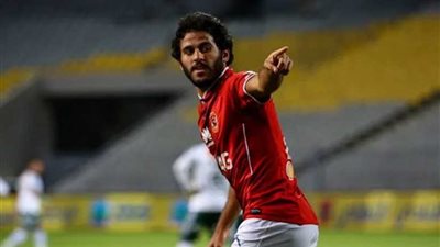 الأهلي يمنح مروان محسن راحة 10 أيام ويرتدي قناع وجه 