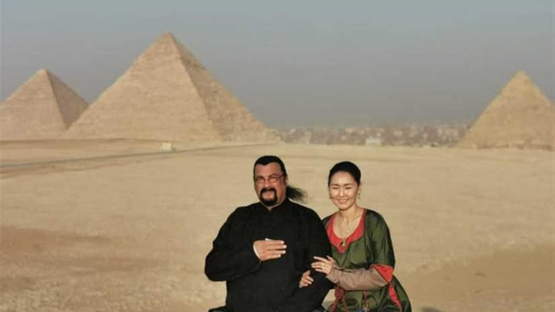 الممثل الأمريكي المشهور