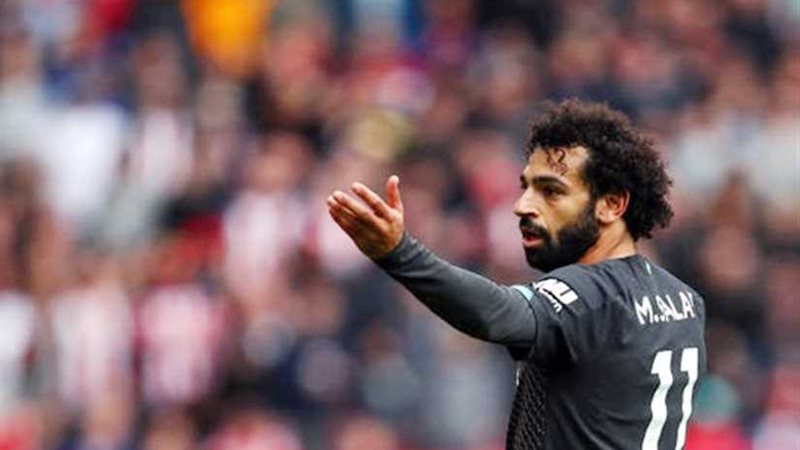 مدرب الفراعنة يعبر