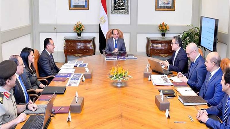 الرئيس السيسي يتابع