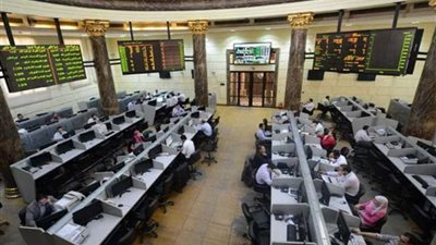 البورصة تربح 7.9 مليار جنيه وارتفاع جماعي بمؤشراتها عند الإقفال