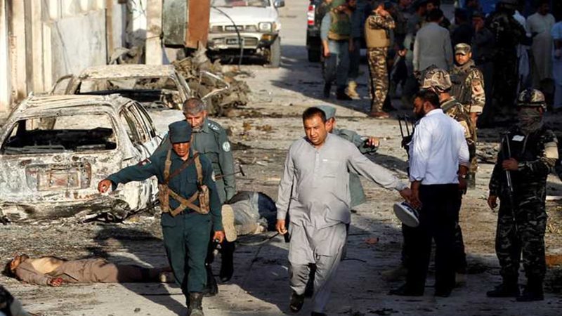 مقتل وإصابة 8 مدنيين