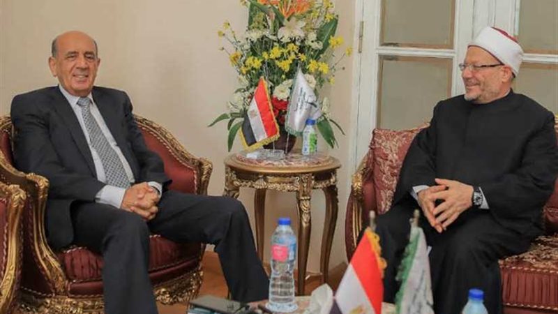 مفتي الجمهورية يهنئ