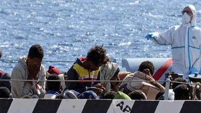 انتشال جثث 16 مهاجرا إثر غرق قاربهم قبالة سواحل المغرب