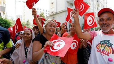 بث المناظرة التليفزيونية الأخيرة بين المتنافسين بالانتخابات التشريعية بتونس