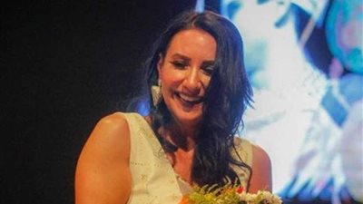 الأمريكية إليز ليبيك تطرح أول ألبوماتها المصرية 