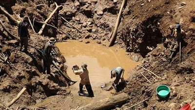 ارتفاع عدد ضحايا حادث انهيار منجم الذهب الكونغولي إلى 22 قتيلا