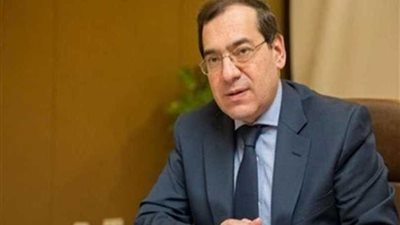 نشرة 24.. وزارة البترول: خفض أسعار البنزين 25 قرشا والمازوت 250 جنيها