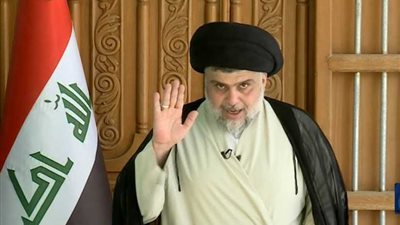 العراق.. مقتدى الصدر يطالب باستقالة الحكومة وإجراء انتخابات مبكرة