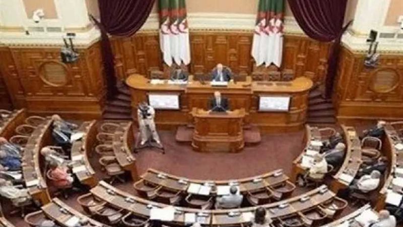 الجزائر تشارك في