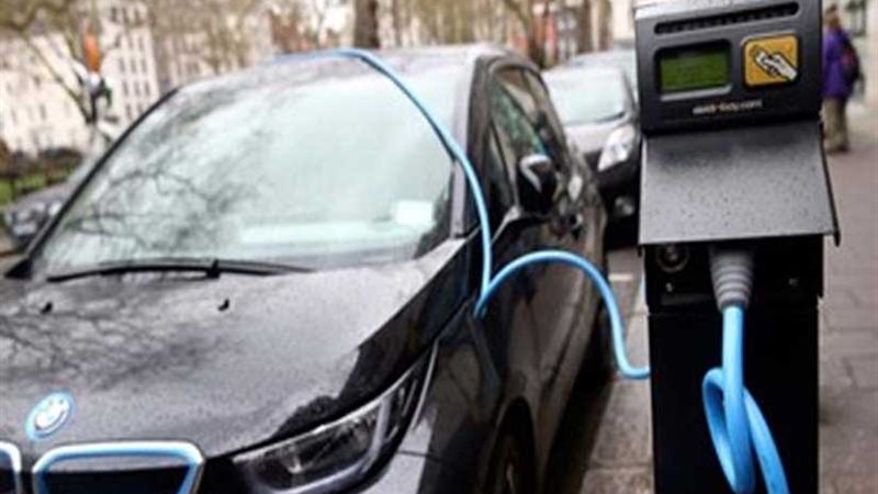 صحيفة: بريطانيا تخاطر