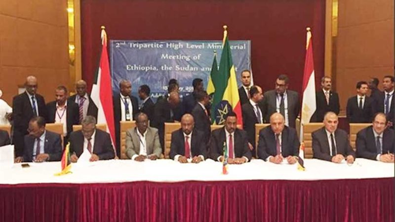 انتهاء اجتماع اليوم