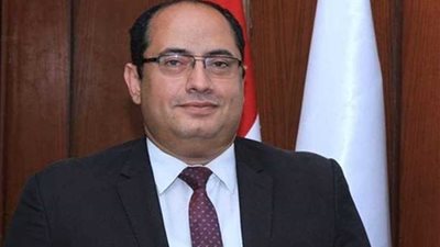 وزير النقل يتفق مع 