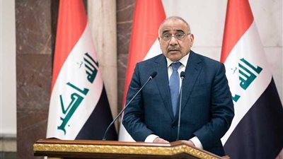 رئيس وزراء العراق يؤكد عودة الاستقرار بعد رفع حظر التجوال