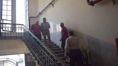 رئيس جامعة بنها: فتح سلم مبنى الإدارة بالكامل أمام المترددين والعاملين