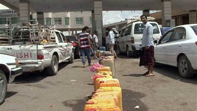 مليشيا الحوثي تغلق كافة محطات الوقود في صنعاء