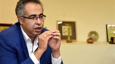 رئيس البيت الفني: عودة مسرحي العرائس والطليعة للعمل