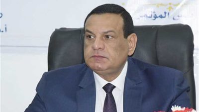 دعم أعمال الرصف بشوارع دمنهور بمليون جنيه