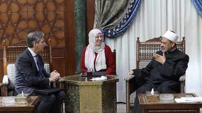 سفير بريطانيا بالقاهرة: الأزهر شريك أساسي في مبادراتنا وجهودنا تجاه القضايا الإنسانية