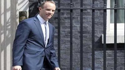 وزير خارجية بريطانيا يبلغ نظيره التركي استياء بلاده من العدوان على سوريا