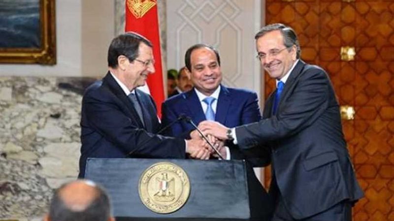 قمة ثلاثية بين الرئيس