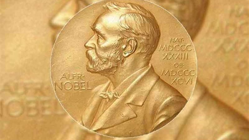 فوز عالم ياباني وعالمين