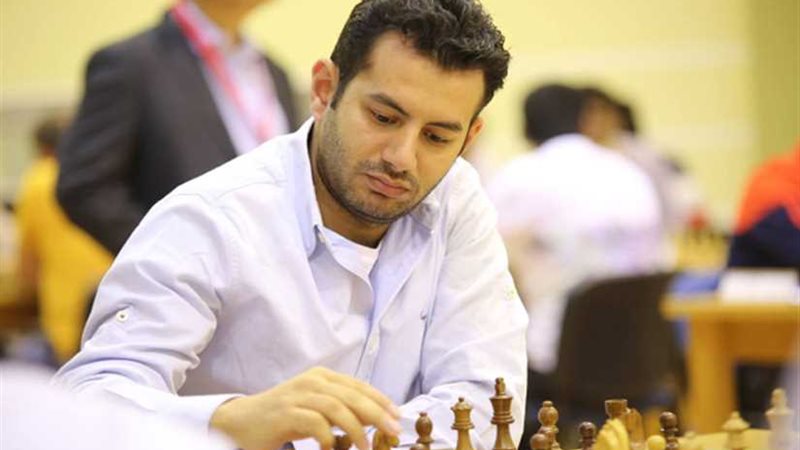 أحمد عدلي يطير إلى