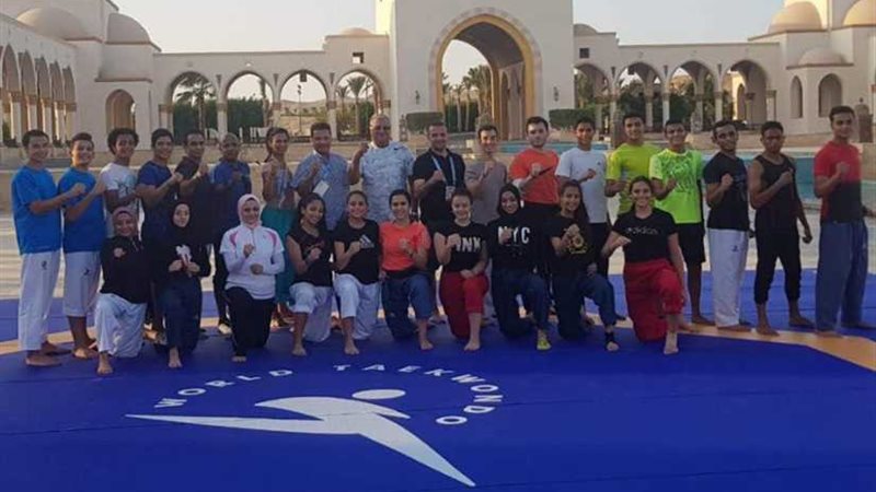 الفولي وجابر يؤازران