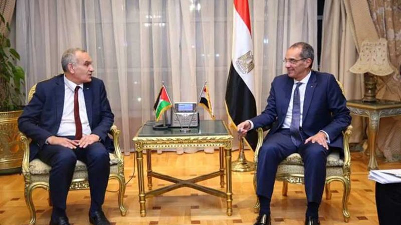 مصر وفلسطين تبحثان