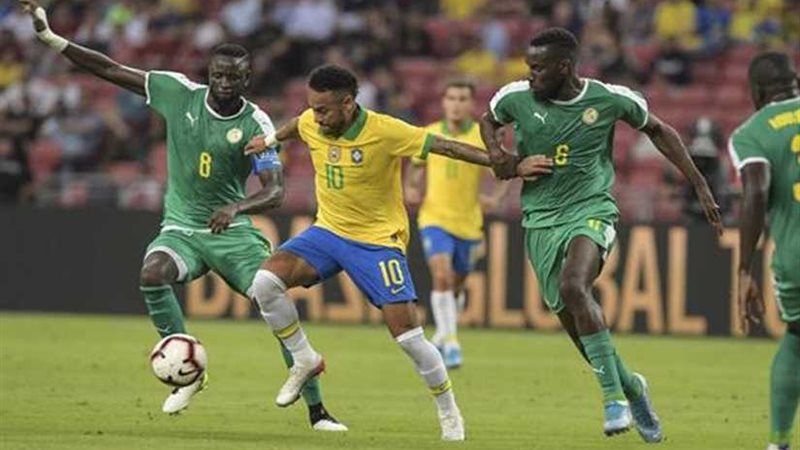 البرازيل تتعادل مع