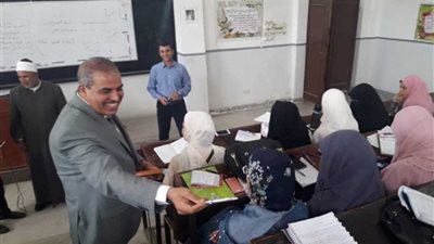 رئيس جامعة الأزهر يتفقد كلية الدراسات الإسلامية والعربية للبنات ببورسعيد