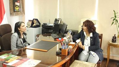 الطفولة والأمومة