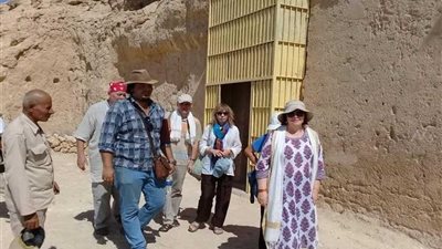 وفد روسي يزور آثار المنيا