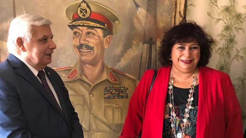 وزيرة الثقافة ومحافظ