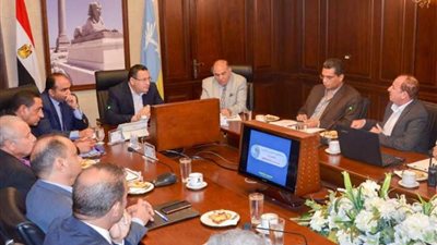 الإسكندرية تستعد لاستقبال الشتاء.. بتطهير الشنايش ومصبات المطر