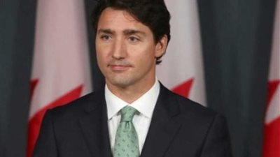 ترودو يحذر الكنديين من سياسات المحافظين ويدعو إلى انتخاب حكومة تقدمية