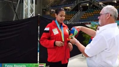 فاطمه الصاوي تفوز ببرونزية سباق 50م دولفين في بطولة العالم بأستراليا