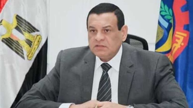 محافظ البحيرة يستعرض