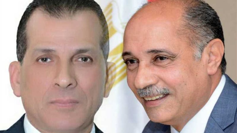 وزير الطيران يناقش