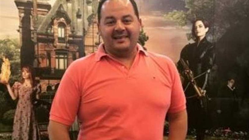 الأخ الكبير يدخل