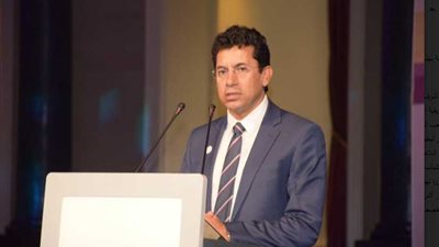 وزير الرياضة يهنئ منتخب التجديف بلقب بطولة إفريقيا