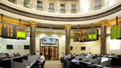 الإشادات الدولية بالاقتصاد تقود البورصة للتعافي وتربح 7.5 مليار جنيه