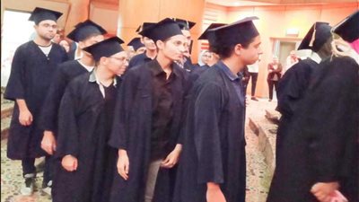 تكريم أوائل الثانوية العامة من مرضى السرطان