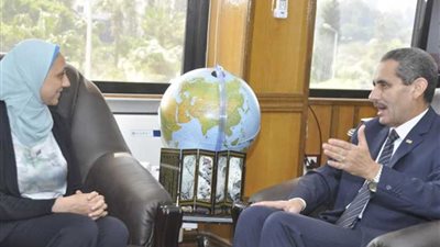 رئيس تنمية صناعة تكنولوجيا المعلومات تزور جامعة قناة السويس