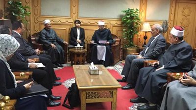 مفتي سنغافورة: خريجو الأزهر يمثلون شعاع نور للمجتمع السنغافوري