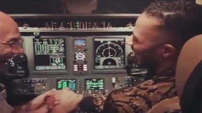 الإعدام المهني عقوبة الطيار الذي سمح لمحمد رمضان بقيادة طائرته