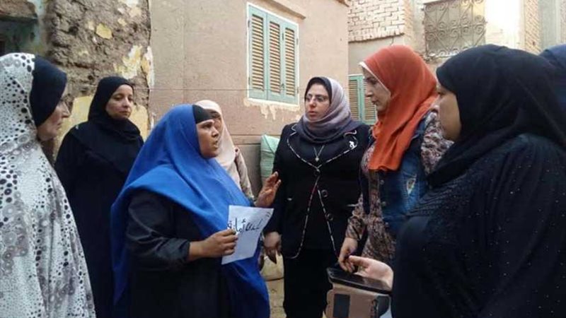 بـ”طرق الأبواب“..