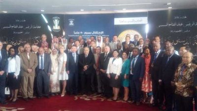 صورة تذكارية للمشاركين في احتفالية الدستورية العليا باليوبيل الذهبي